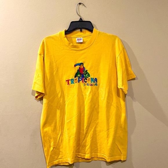 Made in USA short sleeve, crew neck embroidered Tropicana Las Vegas Shirt L - Picture 1 of 8